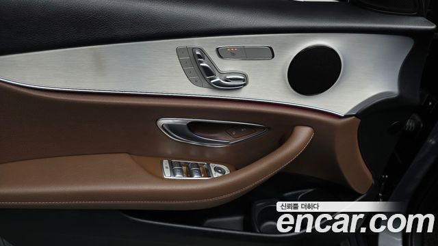 Mercedes-Benz E-Class (W213) E250 Avantgarde 2021 — фото 17