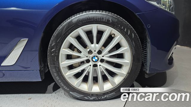 BMW 5 Series (G30) 530i xDrive Luxury Plus 2019 — фото 21