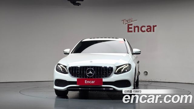 Mercedes-Benz E-Class (W213) E300 Avantgarde 2019 — фото 3