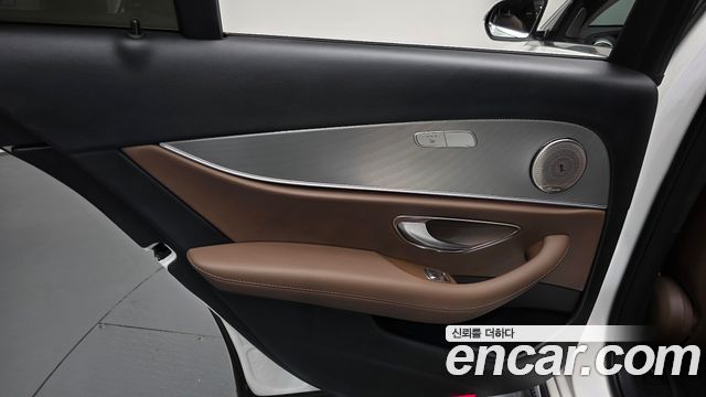 Mercedes-Benz E-Class (W213) E300 Avantgarde 2019 — фото 25