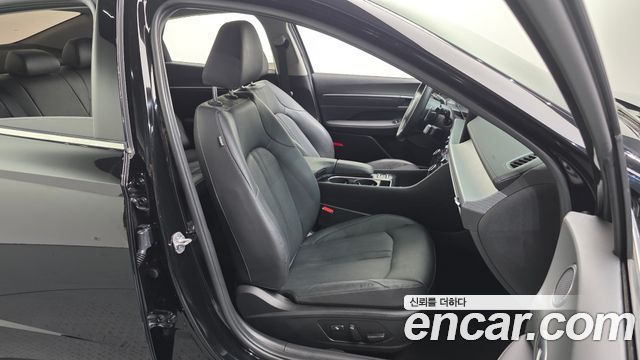 Hyundai Sonata The Edge (DN8) 2.0 Exclusive 2024 — фото 11