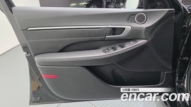Hyundai Sonata The Edge (DN8) 2.0 Exclusive 2024 — фото 24