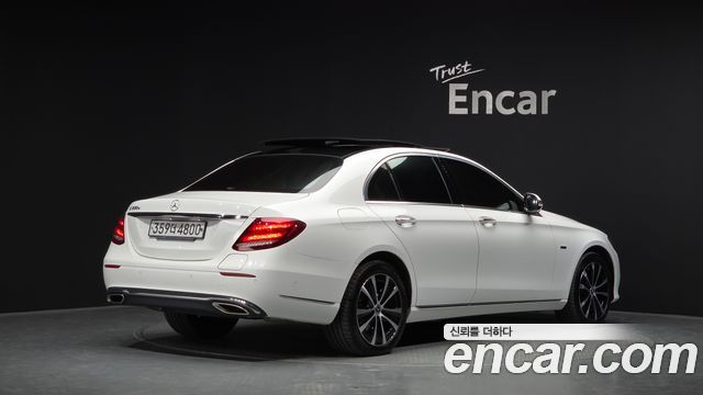 Mercedes-Benz E-Class (W213) E300e Exclusive 2019 — фото 2