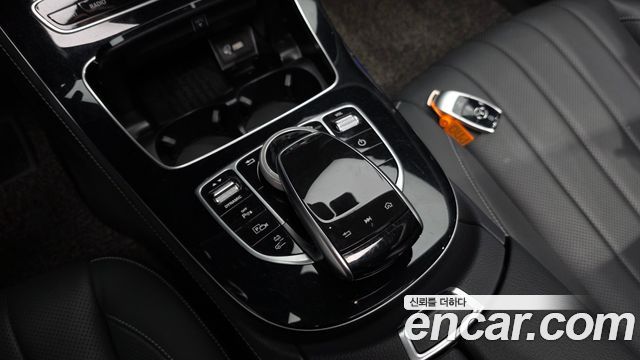 Mercedes-Benz E-Class (W213) E300e Exclusive 2019 — фото 16