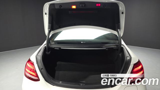 Mercedes-Benz E-Class (W213) E300e Exclusive 2019 — фото 20