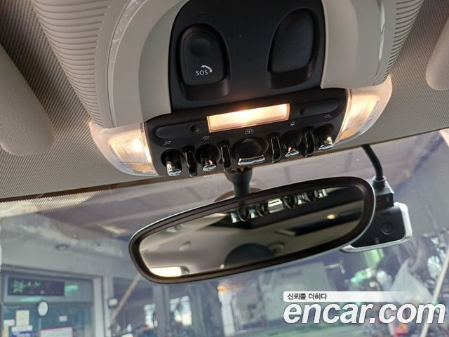 MINI Cooper Clubman Standard 2nd 2020 — фото 17