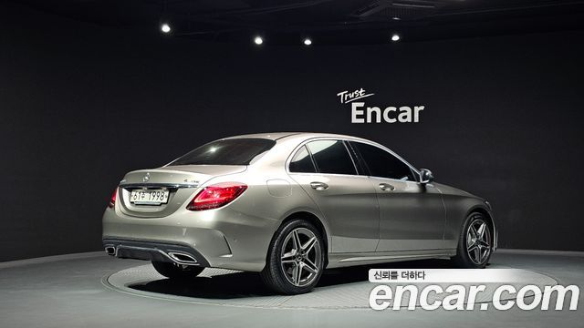 Mercedes-Benz C-Class (W205) C220 d 4MATIC AMG Line 2019 — фото 2