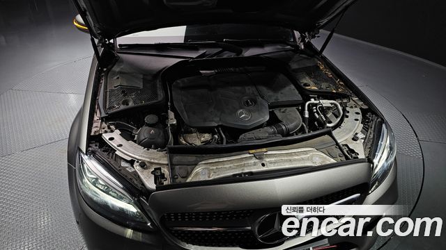 Mercedes-Benz C-Class (W205) C220 d 4MATIC AMG Line 2019 — фото 6
