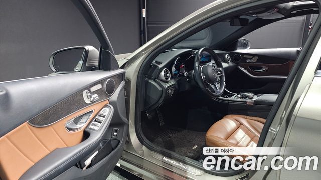 Mercedes-Benz C-Class (W205) C220 d 4MATIC AMG Line 2019 — фото 10