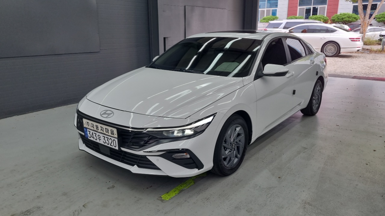 Hyundai Avante Hybrid (CN7) Modern 2025 — фото 1