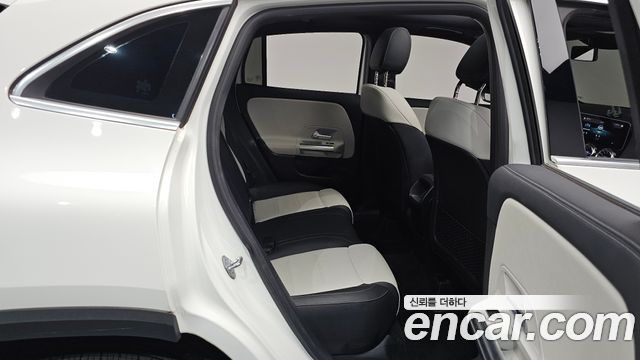 Mercedes-Benz GLA-Class (H247) GLA250 4MATIC 2020 — фото 12