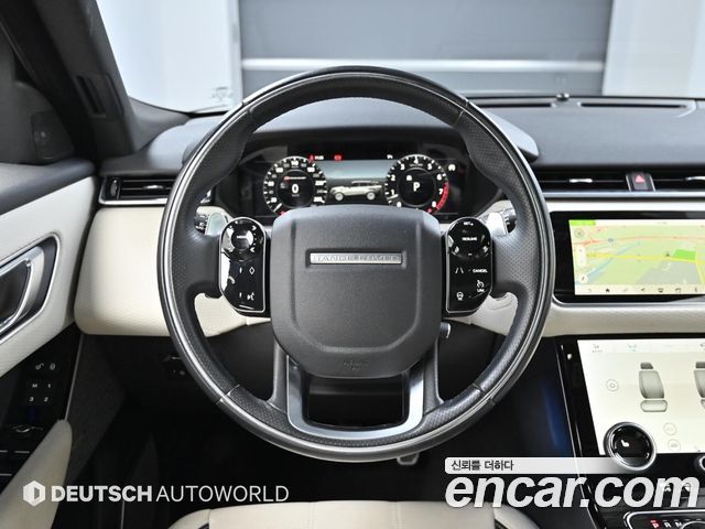 Land Rover Range Rover Velar 3.0 P380 R-Dynamic SE 2018 — фото 17