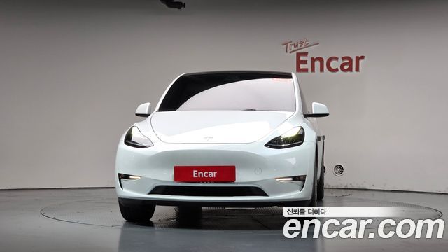 Tesla Model Y Standard Range RWD 2021 — фото 3