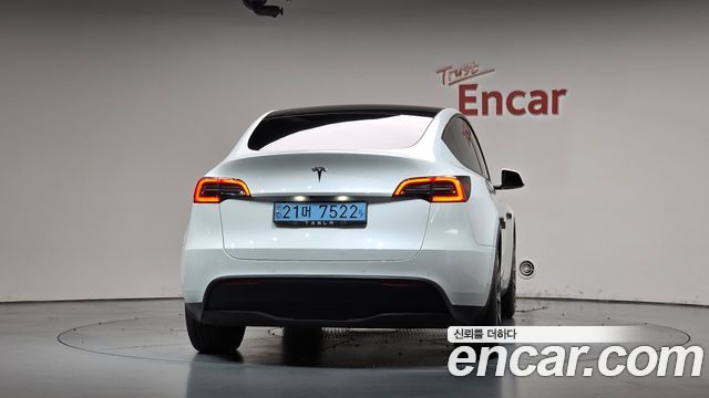 Tesla Model Y Standard Range RWD 2021 — фото 4