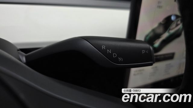 Tesla Model Y Standard Range RWD 2021 — фото 9