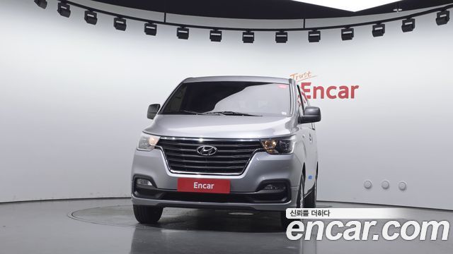 Hyundai Grand Starex Van 3-Seater Smart 2021 — фото 3