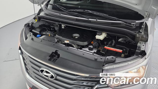 Hyundai Grand Starex Van 3-Seater Smart 2021 — фото 6