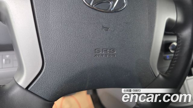 Hyundai Grand Starex Van 3-Seater Smart 2021 — фото 19
