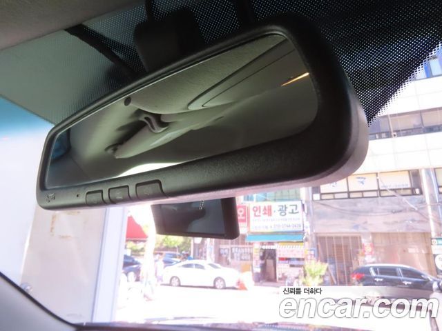 KG Mobility (SsangYong) Tivoli LX 2WD DLX 2016 — фото 9