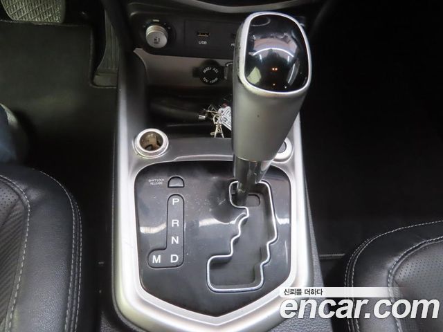 KG Mobility (SsangYong) Tivoli LX 2WD DLX 2016 — фото 10
