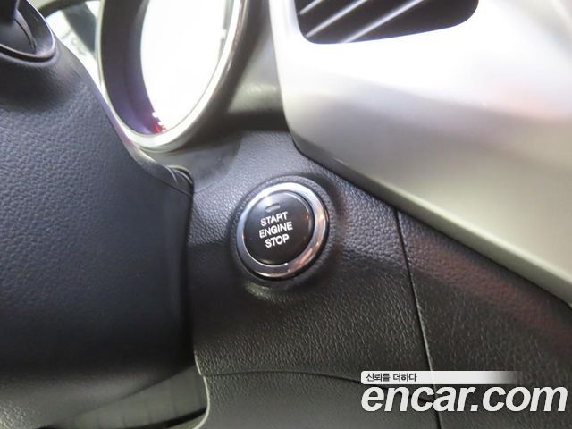 KG Mobility (SsangYong) Tivoli LX 2WD DLX 2016 — фото 15