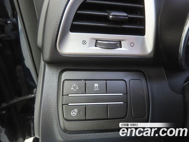 KG Mobility (SsangYong) Tivoli LX 2WD DLX 2016 — фото 16