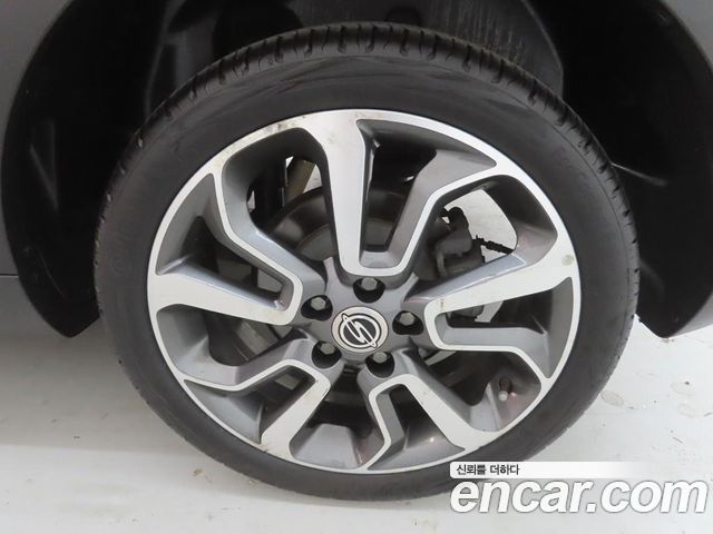 KG Mobility (SsangYong) Tivoli LX 2WD DLX 2016 — фото 21