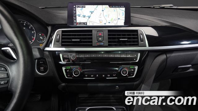 BMW 4 Series (F32) 420i Gran Coupe Special Edition 2020 — фото 13