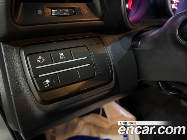 KG Mobility (SsangYong) Tivoli Air Diesel IX 2WD 2017 — фото 20