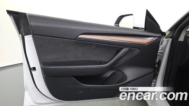 Tesla Model 3 Long Range AWD 2021 — фото 24