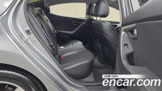 Hyundai Avante (MD) M16 GDI Avenue 2014 — фото 11