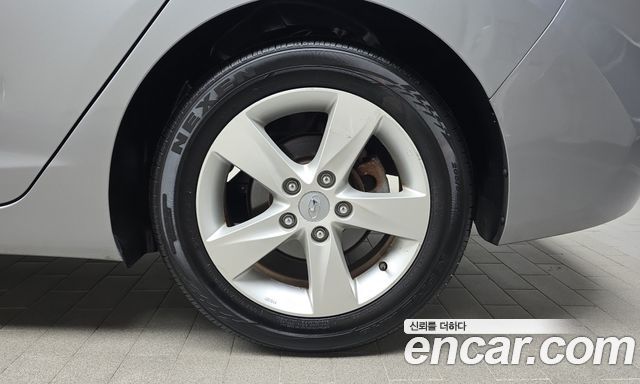 Hyundai Avante (MD) M16 GDI Avenue 2014 — фото 21