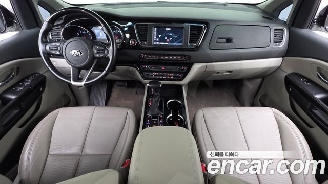 Kia Carnival Gasoline 7-Seater Limousine President 2019 — фото 7