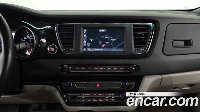 Kia Carnival Gasoline 7-Seater Limousine President 2019 — фото 14