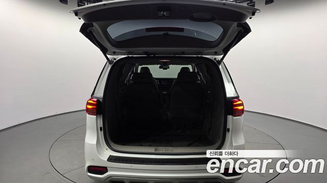Kia Carnival Gasoline 7-Seater Limousine President 2019 — фото 20