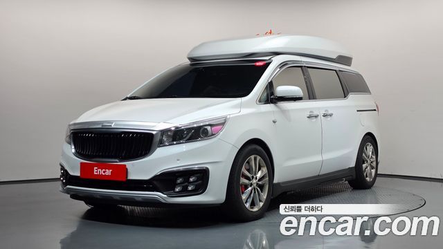 Kia Carnival 9-seater Hi-Limousine Noblesse