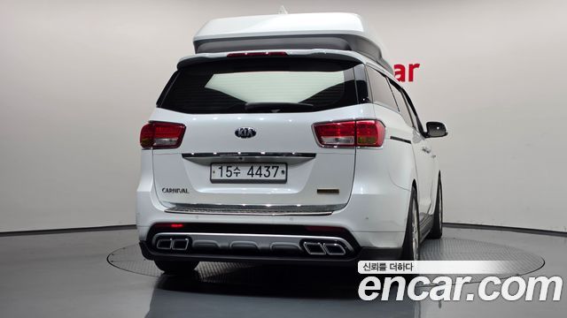 Kia Carnival 9-seater Hi-Limousine Noblesse 2016 — фото 4