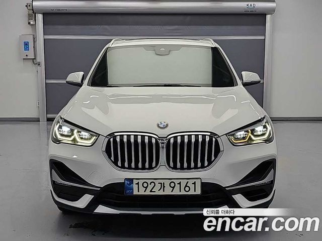 BMW X1 (F48) xDrive 20i xLine 2022 — фото 2