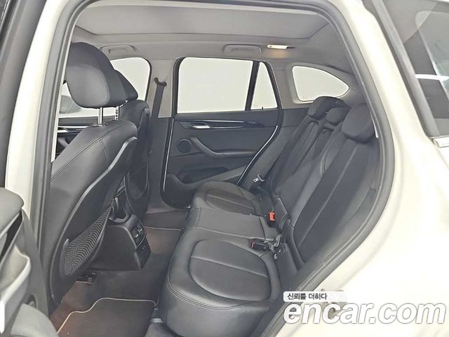 BMW X1 (F48) xDrive 20i xLine 2022 — фото 16