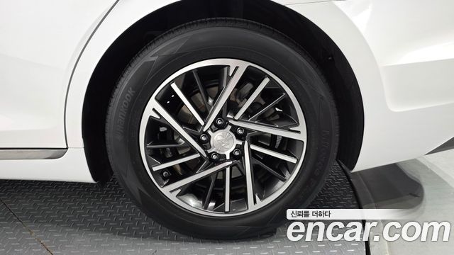 Hyundai Grandeur (IG) 3.0 LPi Rent Car Premium 2022 — фото 21