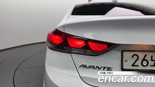 Hyundai Avante (AD) 1.6 GDI Value Plus 2018 — фото 23