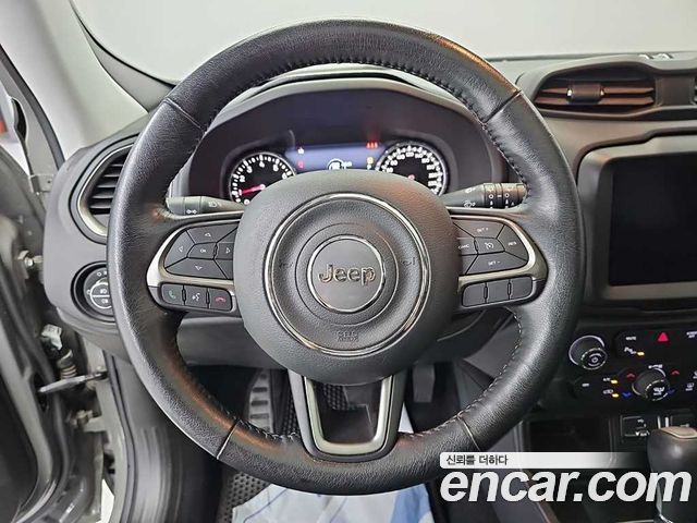 Jeep Renegade 2.4 Limited 2019 — фото 9