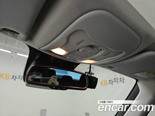 Jeep Renegade 2.4 Limited 2019 — фото 20