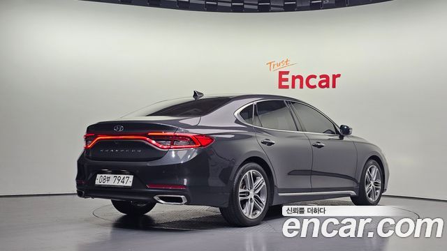 Hyundai Grandeur (IG) 2.4 Premium 2018 — фото 2