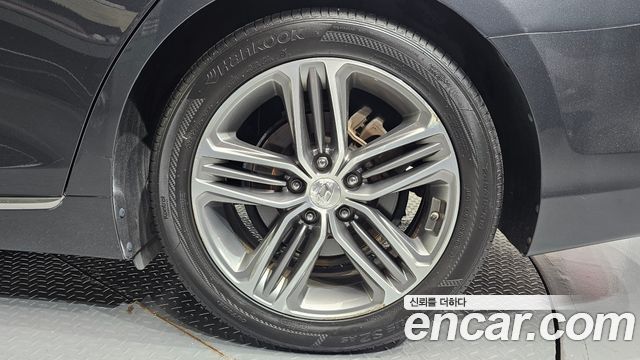 Hyundai Grandeur (IG) 2.4 Premium 2018 — фото 21