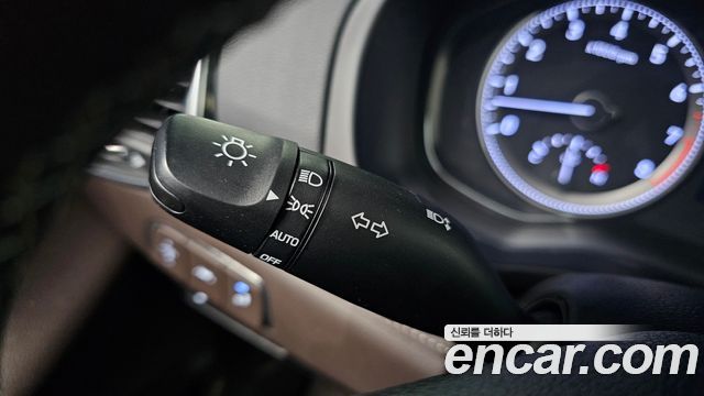 Hyundai Grandeur (IG) 2.4 Premium 2018 — фото 28