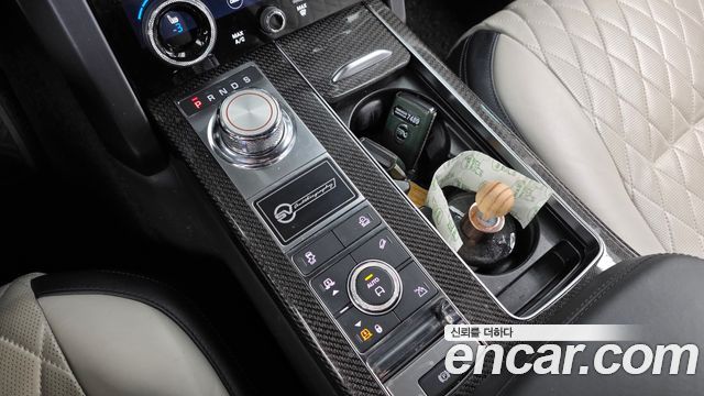 Land Rover Range Rover (IV) 5.0 SC SV AB Dynamic SWB 2019 — фото 9