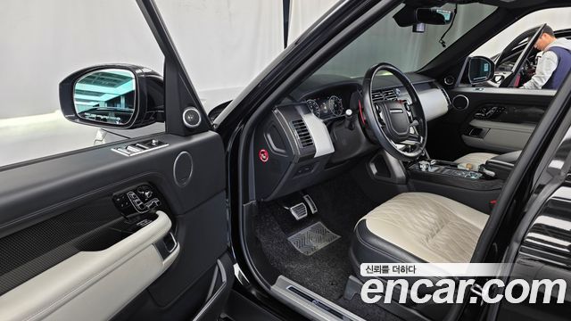 Land Rover Range Rover (IV) 5.0 SC SV AB Dynamic SWB 2019 — фото 10