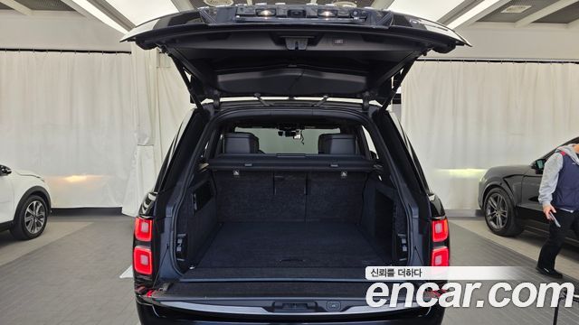 Land Rover Range Rover (IV) 5.0 SC SV AB Dynamic SWB 2019 — фото 20