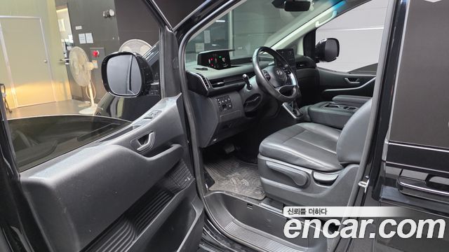 Hyundai Staria Tourer 11-Seater Modern 2025 — фото 10